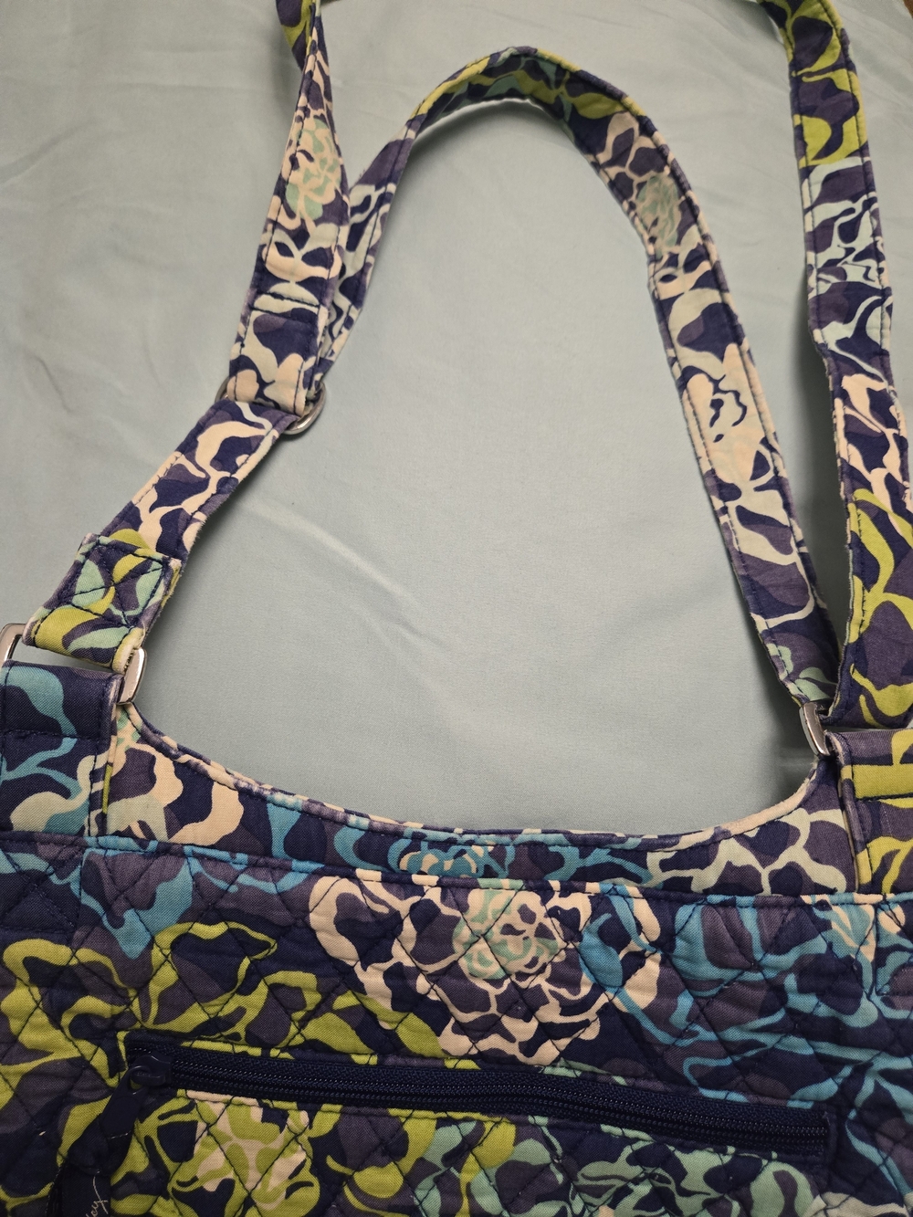 Vera Bradley Quilted Crossbody in Navy Blue, Light Blue & Cream Floral - Picture 7 of 9